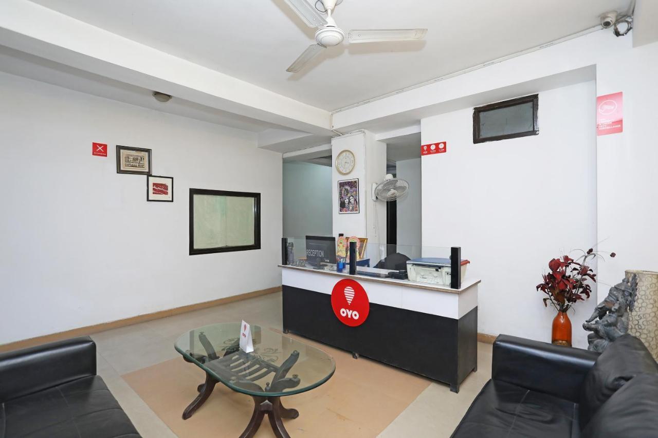 Oyo 11392 The Hotel Grand Hospitality Noida Exterior foto